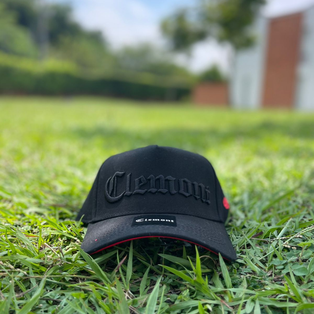 Gorra Clemont Negra & Roja