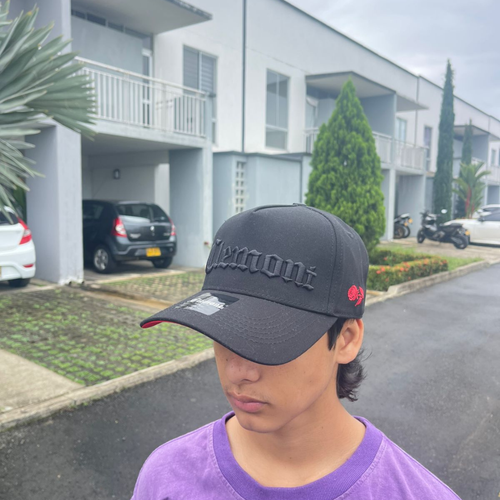 Gorra Clemont Negra & Roja